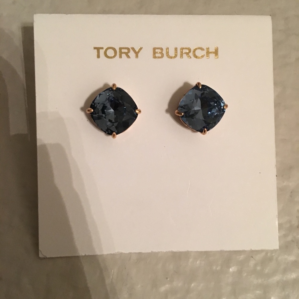 NWT TORY BURCH STUD EARRINGS
